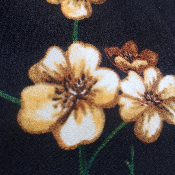 Mango Flower Trousers - Picture 5 of 6